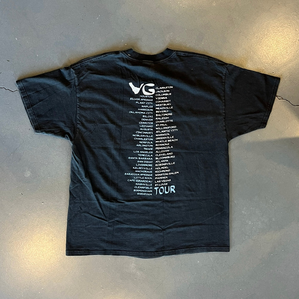 
                  
                    Load image into Gallery viewer, Vintage &amp;#39;99 VInce Gill &amp;quot;Tour&amp;quot; T-Shirt
                  
                