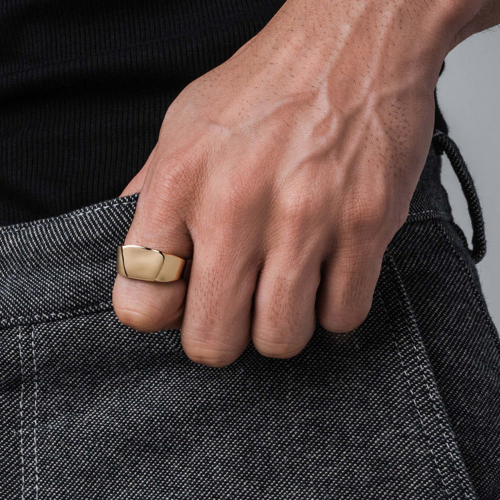 
                  
                    Load image into Gallery viewer, Vitaly &amp;#39;Burden&amp;#39; Ring - &amp;#39;Gold&amp;#39;
                  
                