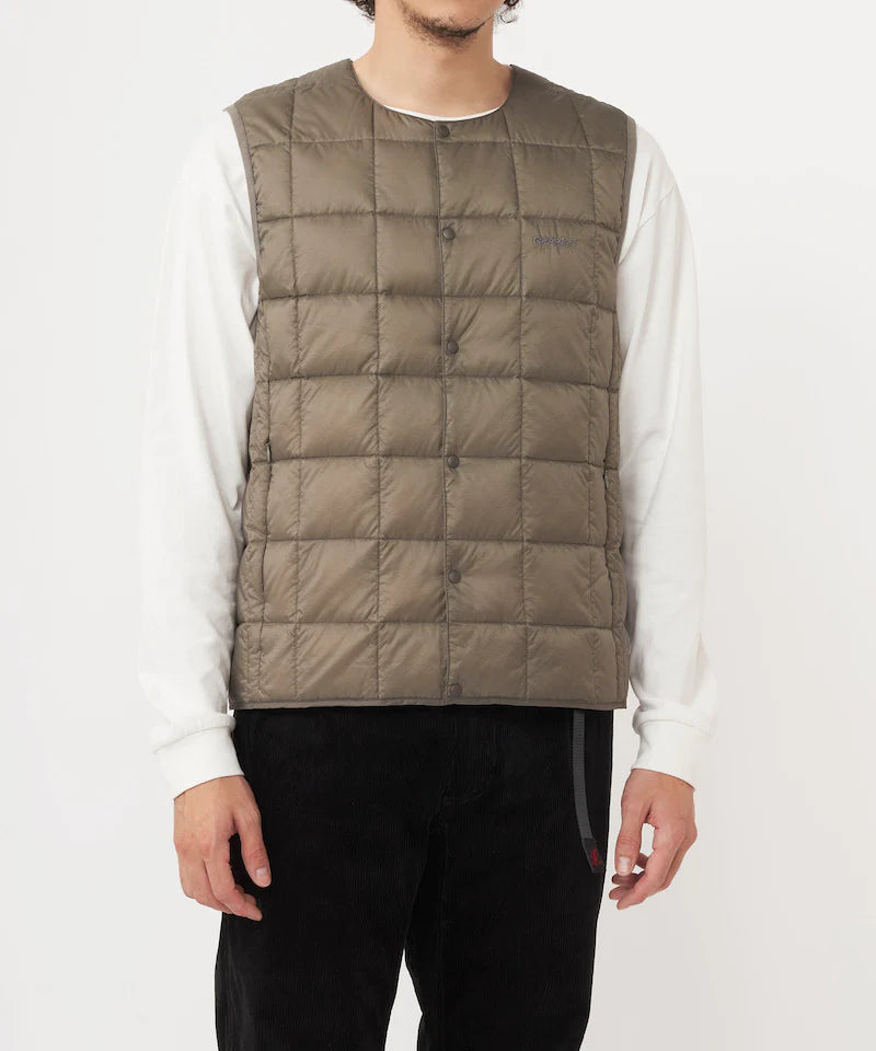 
                  
                    Load image into Gallery viewer, Gramicci - Inner Down Vest &amp;#39;Stone Grey&amp;#39;
                  
                
