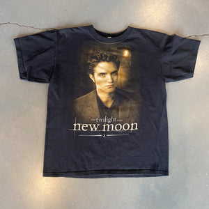 
                  
                    Load image into Gallery viewer, Vintage &amp;#39;Twilight New Moon&amp;#39; T-Shirt
                  
                
