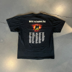 
                  
                    Load image into Gallery viewer, Vintage Brooks &amp;amp; Dunn &amp;quot;Waitin&amp;#39; On Sundown Tour&amp;quot; T-Shirt
                  
                