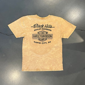 
                  
                    Load image into Gallery viewer, Vintage Harley Davidson &amp;quot;Black Hills Rally&amp;quot; T-Shirt
                  
                