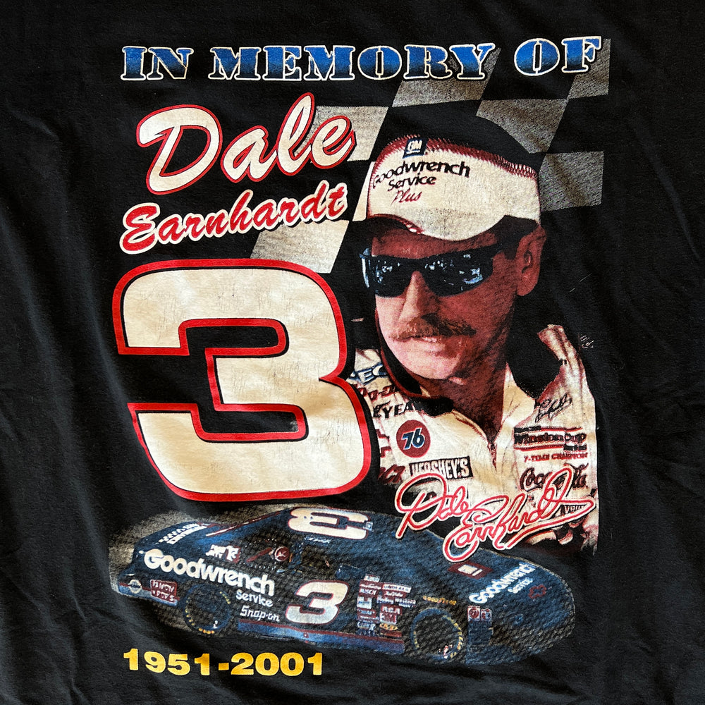 
                  
                    Load image into Gallery viewer, Vintage &amp;#39;01 Dale Earnhardt &amp;quot;In Memory Of&amp;quot; T-Shirt
                  
                