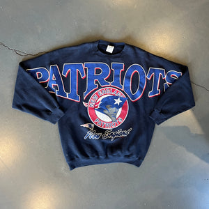 
                  
                    Load image into Gallery viewer, Vintage &amp;#39;95 New England Patriots &amp;quot;Big Text&amp;quot; Crew
                  
                