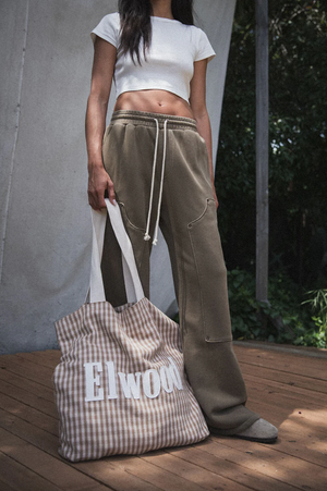 
                  
                    Load image into Gallery viewer, Elwood Industry Sweatpant - &amp;#39;Olive&amp;#39;
                  
                