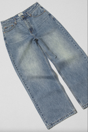 
                  
                    Load image into Gallery viewer, Elwood Baggy Denim Pant - &amp;#39;Vintage Indigo&amp;#39;
                  
                