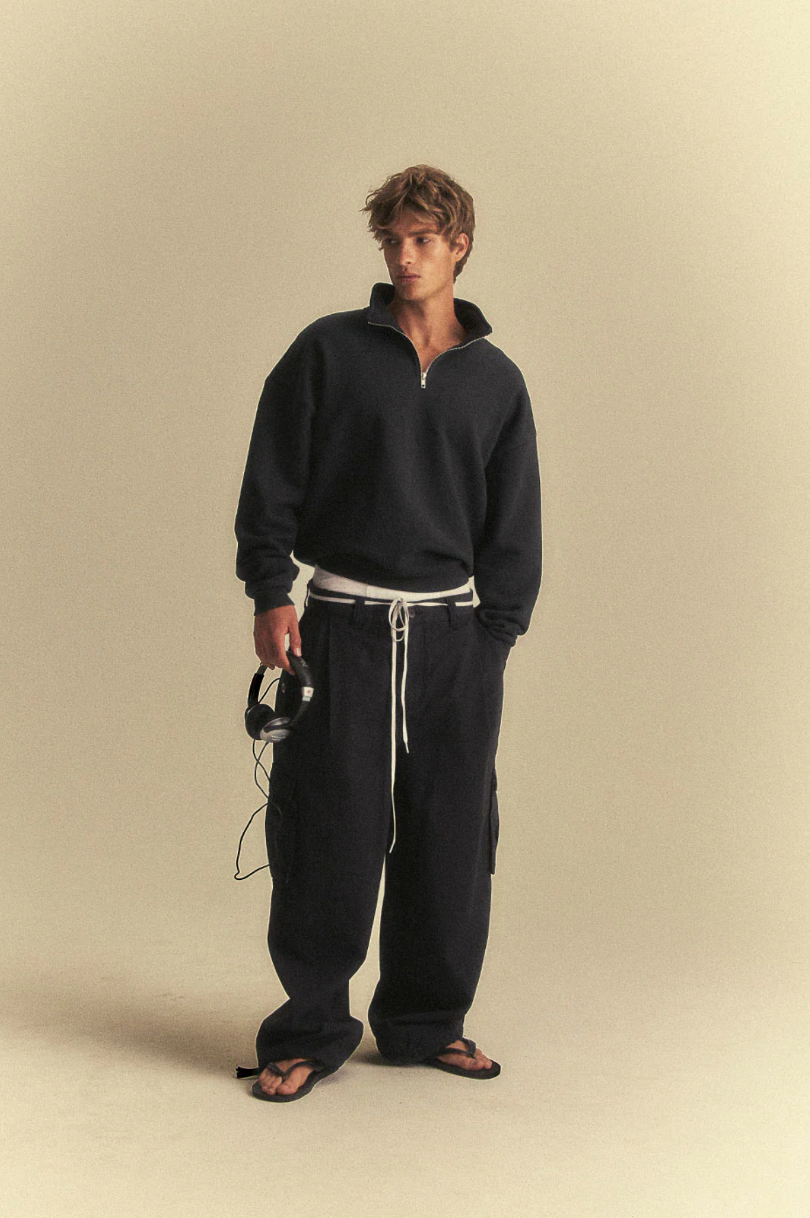 Elwood Oversized Core Quarter Zip - 'Vintage Black' – FORTS