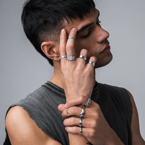 
                  
                    Load image into Gallery viewer, Vitaly &amp;#39;Burden&amp;#39; Ring - &amp;#39;Silver&amp;#39;
                  
                