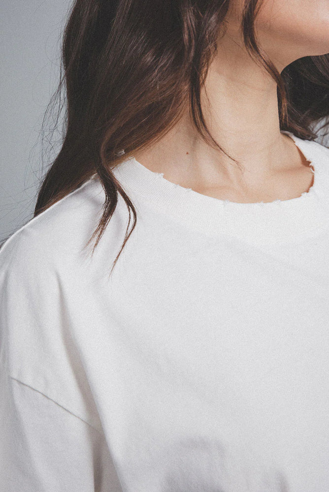 
                  
                    Load image into Gallery viewer, Elwood Oversized Core Tee - &amp;#39;Vintage White&amp;#39;
                  
                