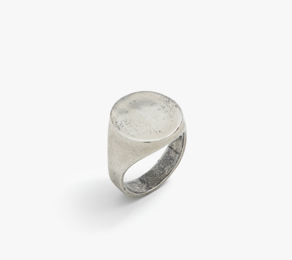 
                  
                    Load image into Gallery viewer, DEGS &amp;amp; SAL Sterling Silver Basic Signet Ring
                  
                